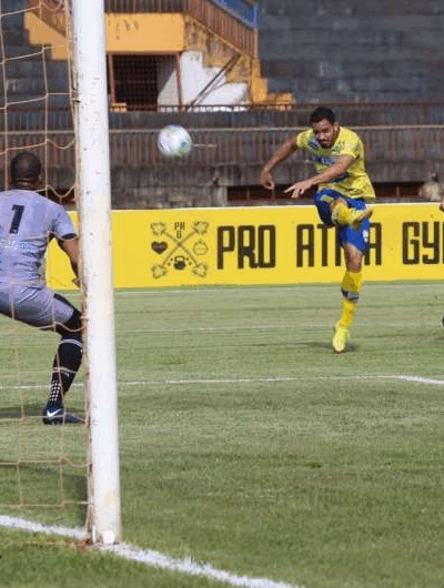 DAC entra em campo neste domingo na estreia pelo grupo B.