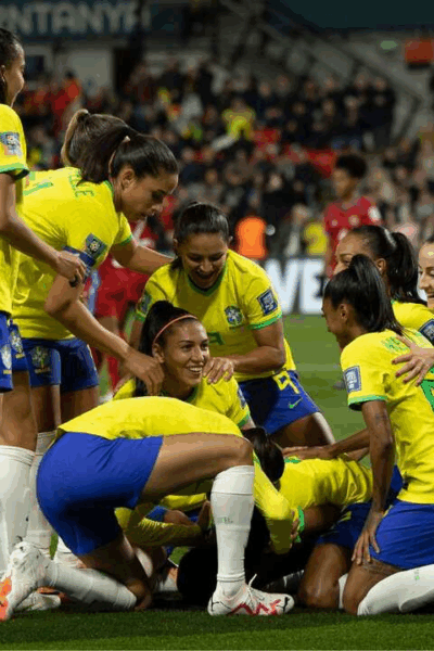 4 a 0: Brasil dá show em campo e goleia Panamá na estreia da Copa do Mundo Feminina.