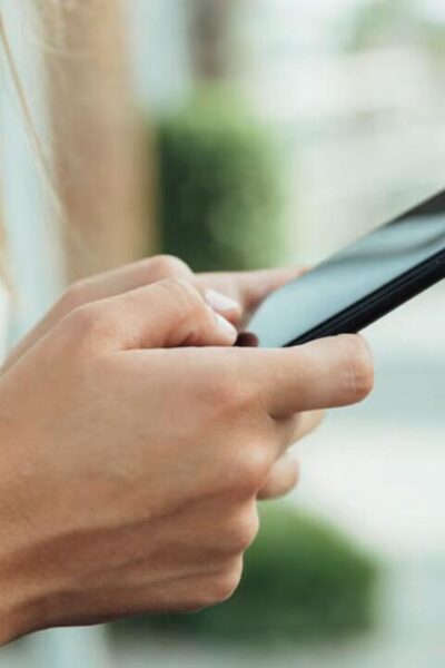 Jovem perde R$ 300 ao tentar comprar celular pelo Facebook