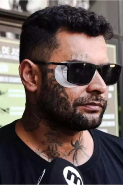 Ex-namorada que cegou tatuador ao jogar soda cáustica é condenada a 6 anos pela Justiça