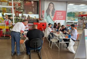 Supermercados e igreja oferecem testes gratuitos de ISTs durante o final de semana