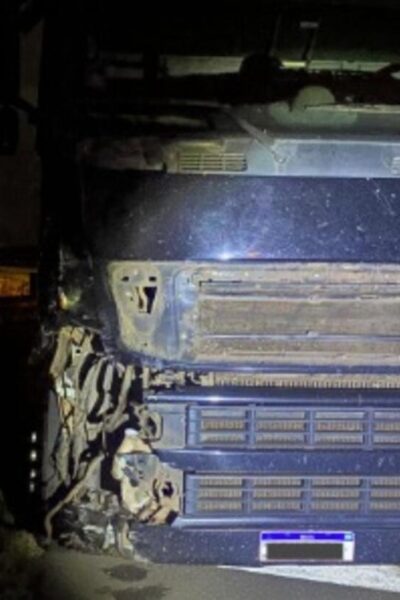 Jovem morre em acidente entre moto e carreta na BR-060