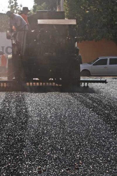 Dourados prorroga pela quinta vez obra de pavimentação no Parque dos Jequitibás