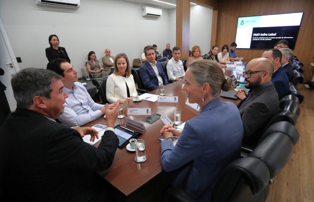 Selo FAST-Infra PPP Hospital Regional MS foto Saul Schramm