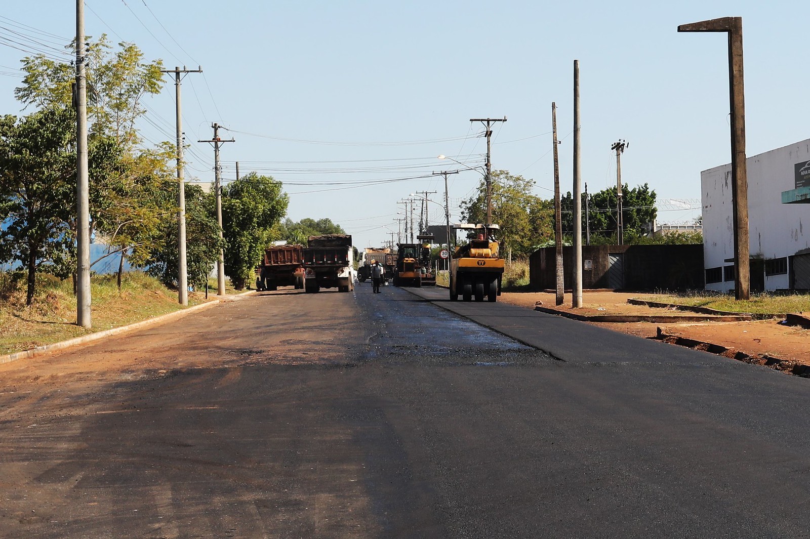 02/07/2024 MS Ativo Supervisão às obras de pavimentação urbana em Anastácio e entrega da estrada do 21 em Bonito MS Foto Saul Schramm