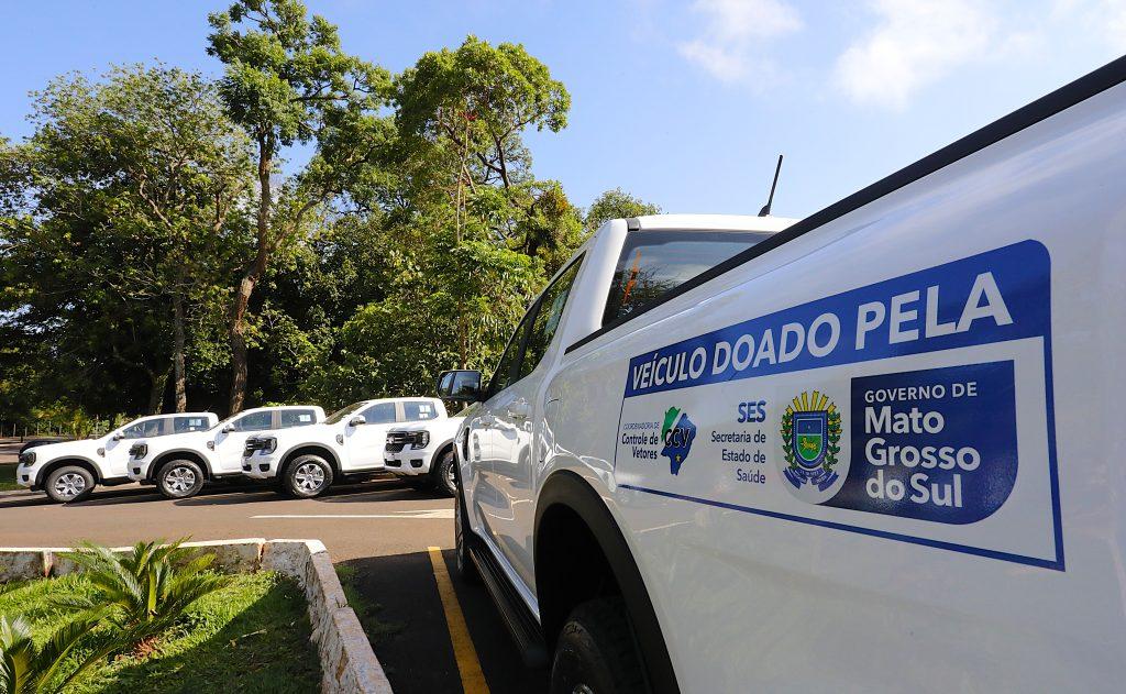 Cerimônia de entrega de caminhonetes destinadas às ações de Vigilância em Saúde Foto Saul Schramm