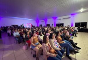 Sarau emociona famílias e celebra o Dia das Mães no SIMTED em Ribas do Rio Pardo